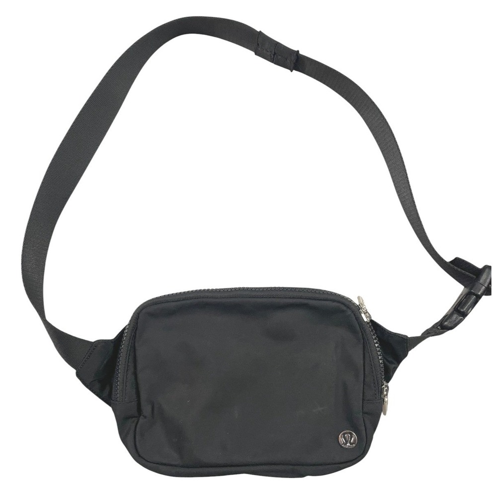 Lululemon Everywhere Belt Bag Unisex OS Black Travel Fanny Pack Crossbody Pouch